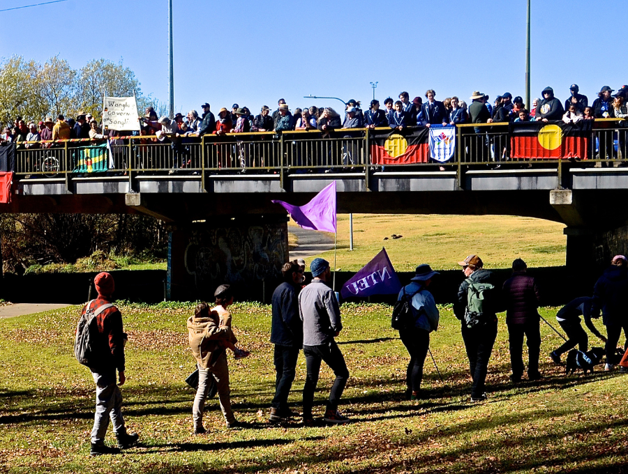 ANTaR Armidale 2023 Bridge Walk. Credit to Keith Fleming.